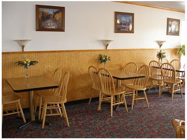 Red Carpet Inn هيلسفيل المطعم الصورة